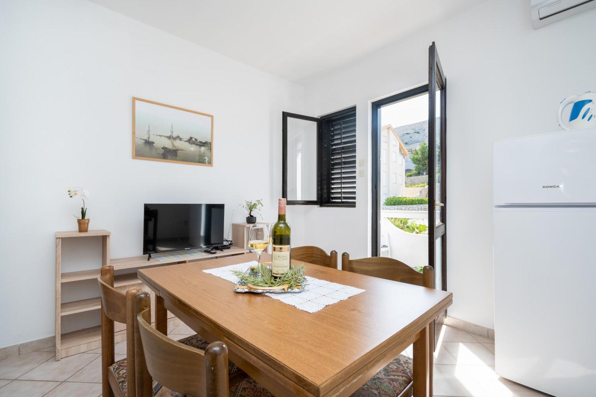 Apartments With A Parking Space Pag - 15765 Pag Town Room photo